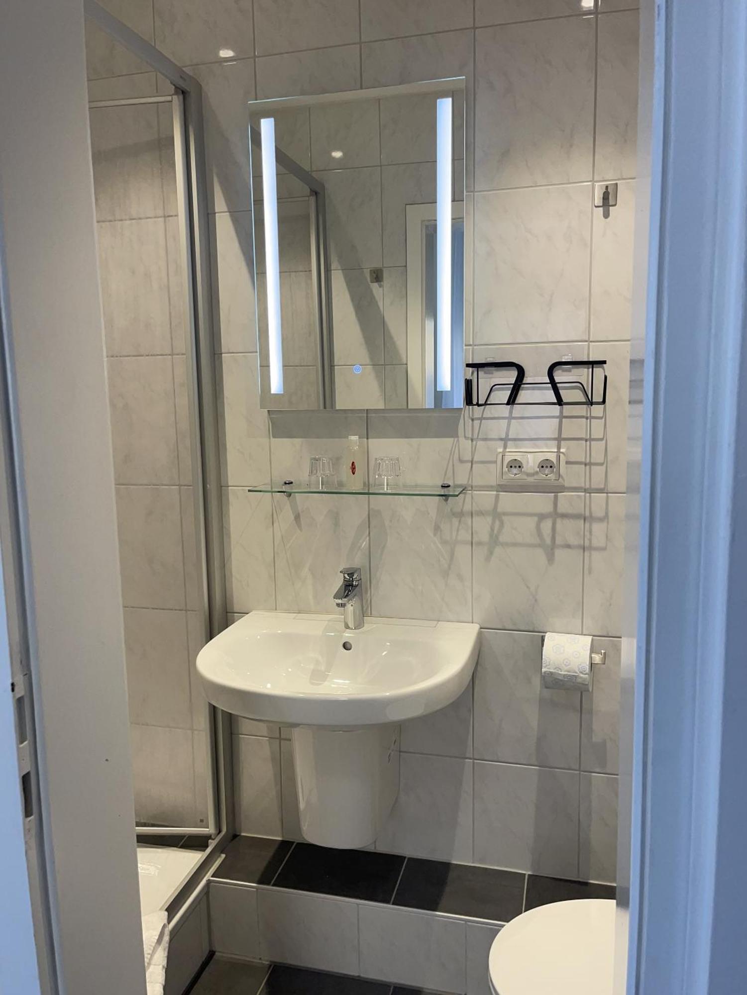 Hotel Koenig Humbert Erlangen Pokój zdjęcie