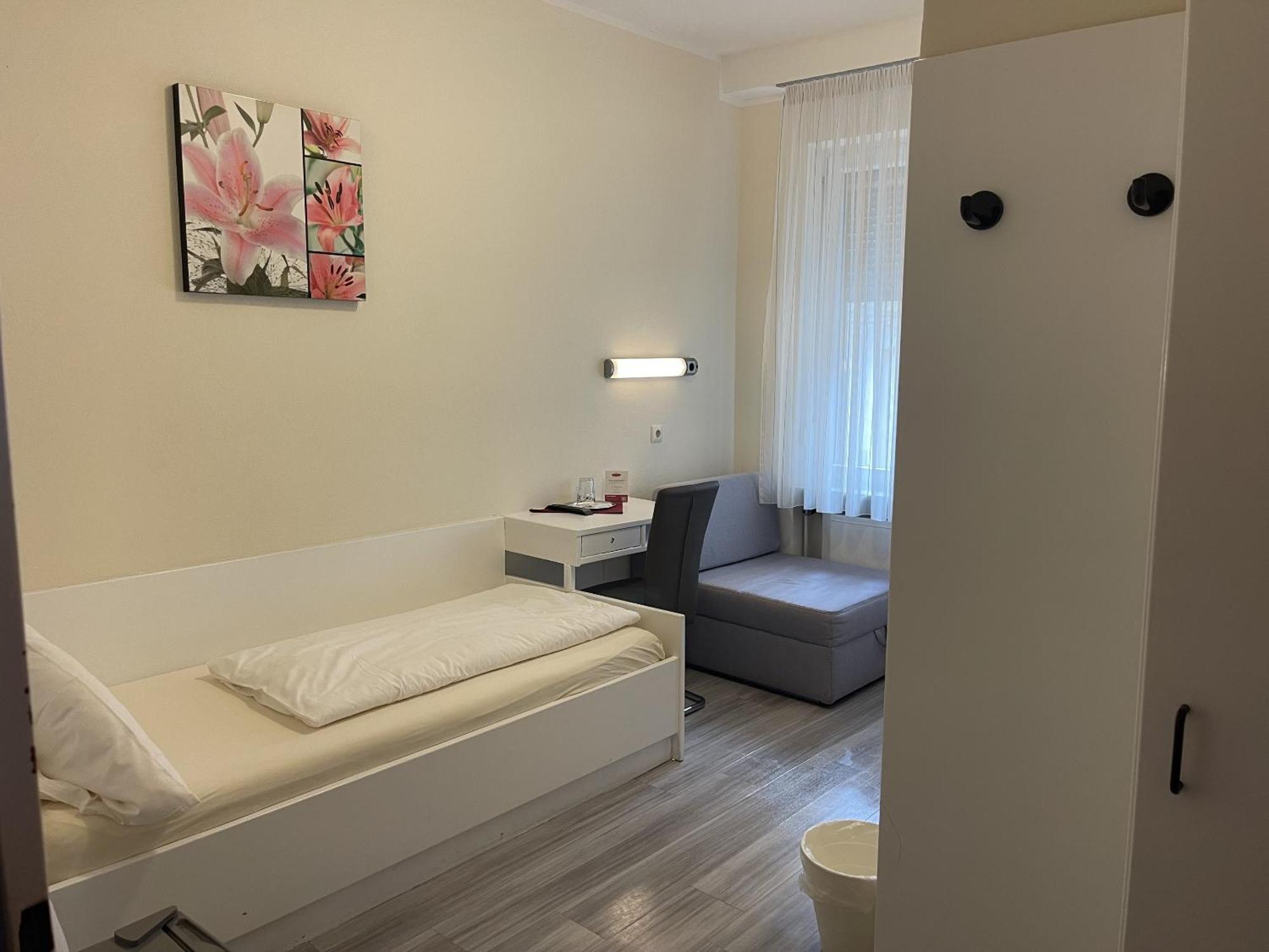 Hotel Koenig Humbert Erlangen Zewnętrze zdjęcie