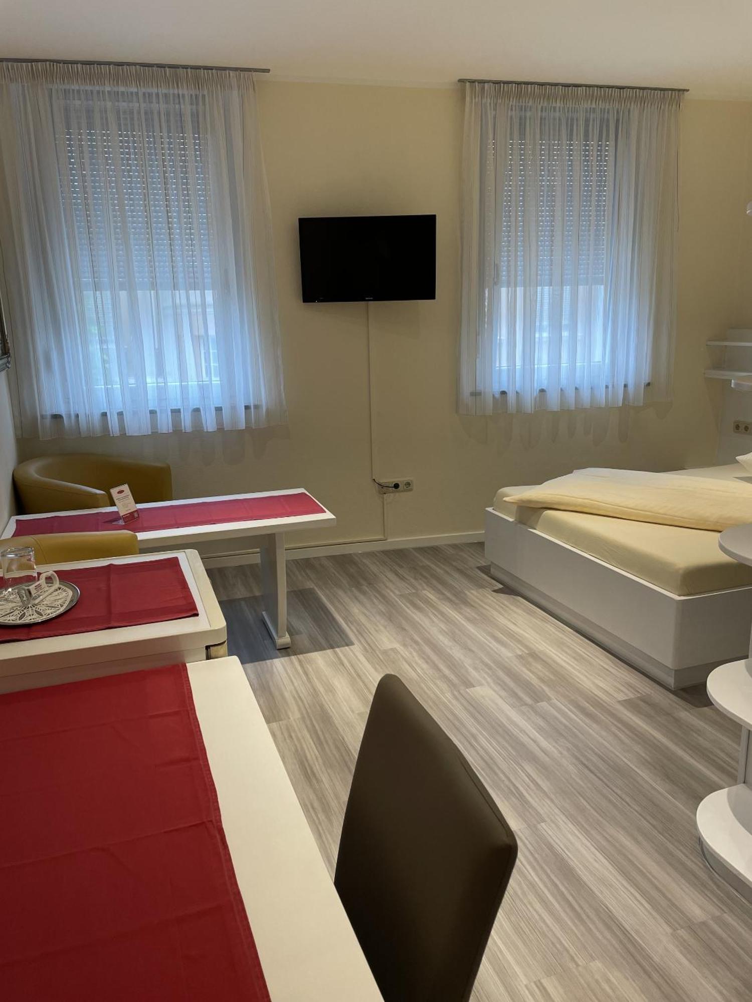 Hotel Koenig Humbert Erlangen Zewnętrze zdjęcie