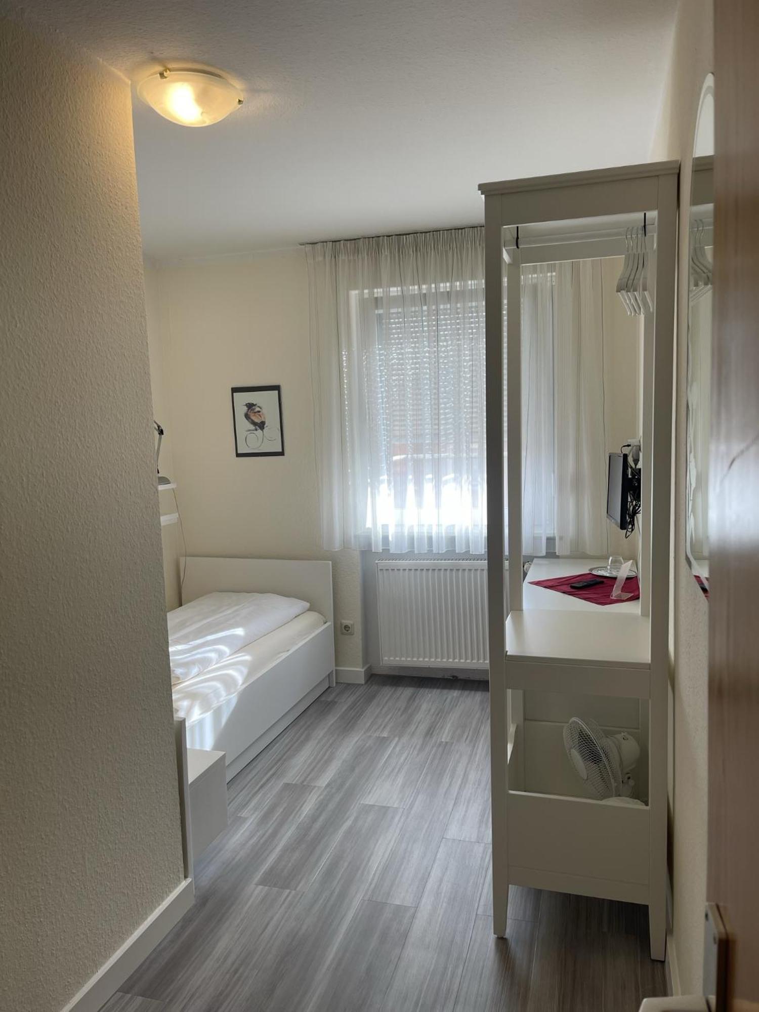 Hotel Koenig Humbert Erlangen Zewnętrze zdjęcie